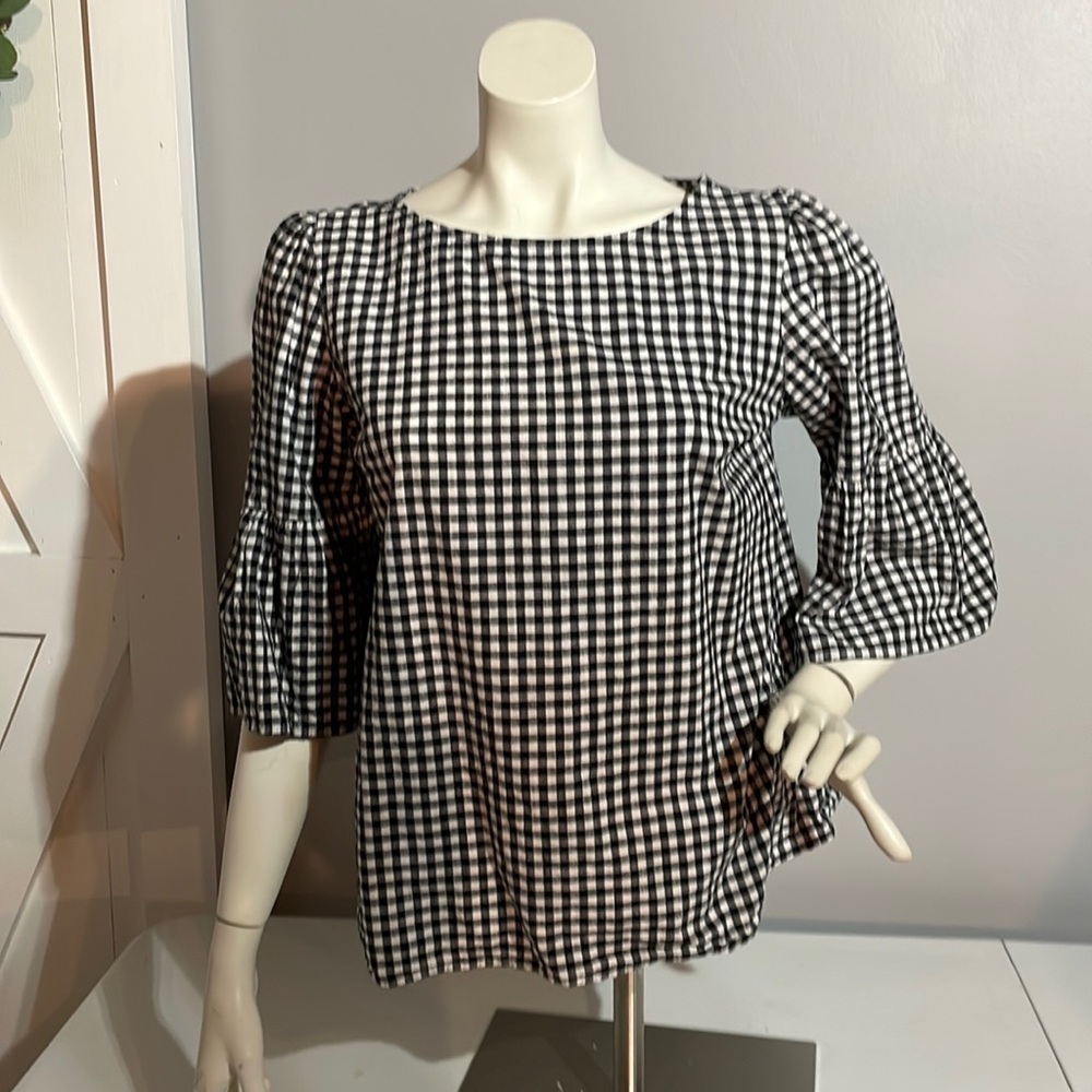 Beautiful condition Womens spring/summer top